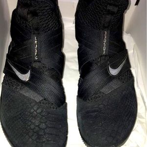 Jordan soldiers XII SFG “triple black”